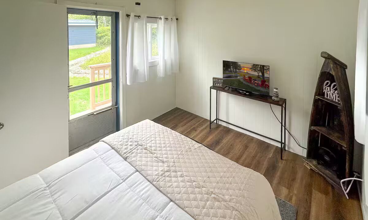 Photo of Bedroom in Kincardine