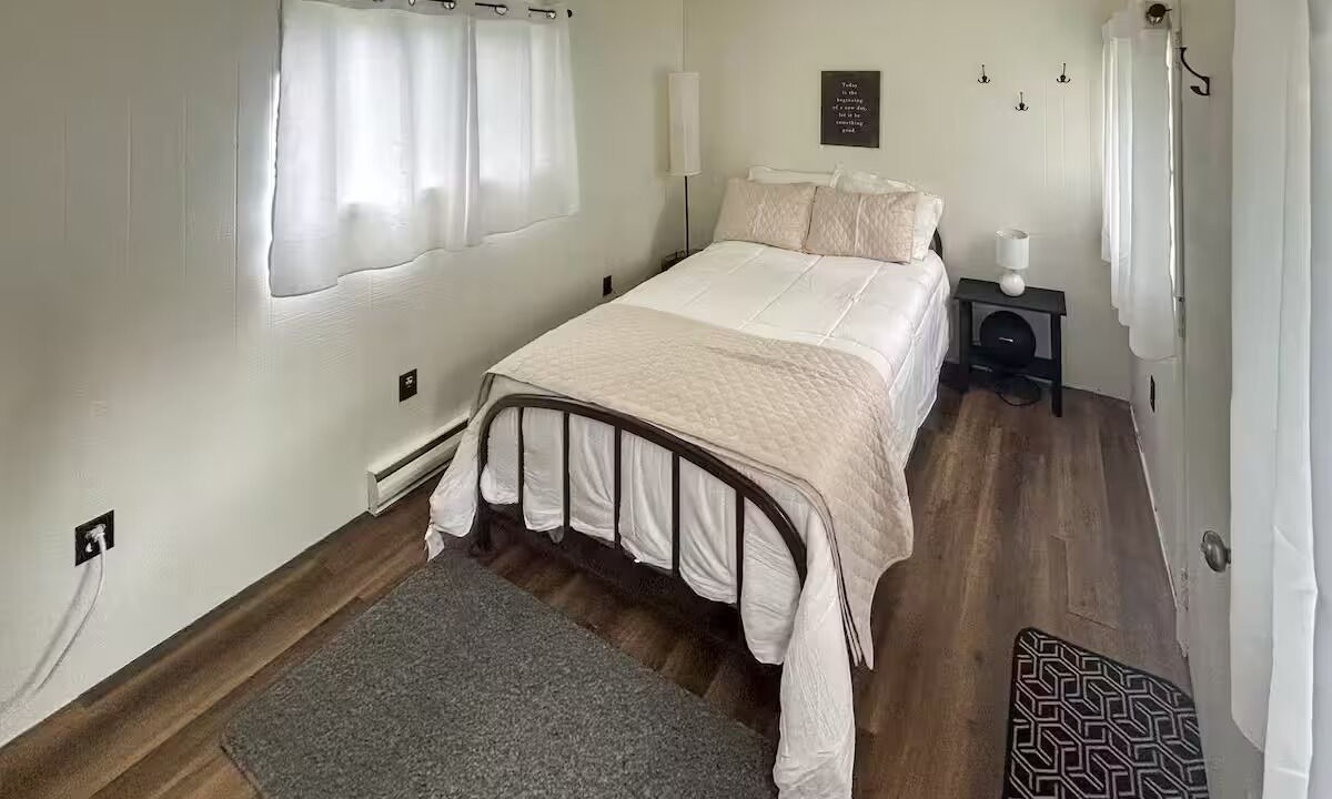 Photo of Bedroom in Kincardine