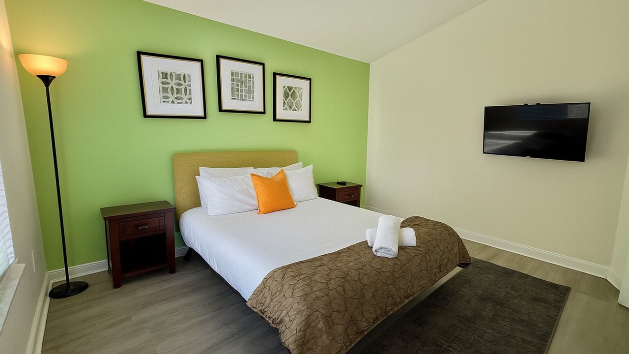 Photo of Bedroom in Watersong