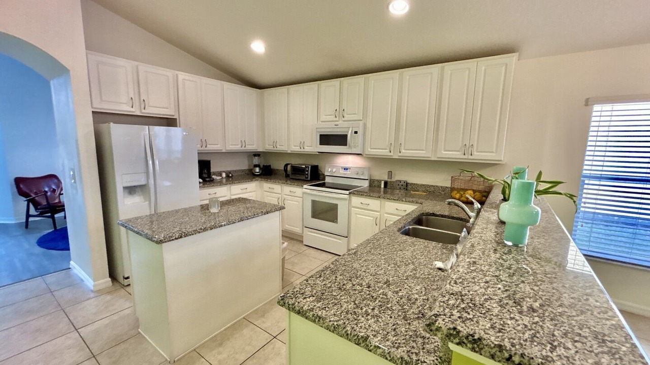 Photo of Kitchen in Watersong