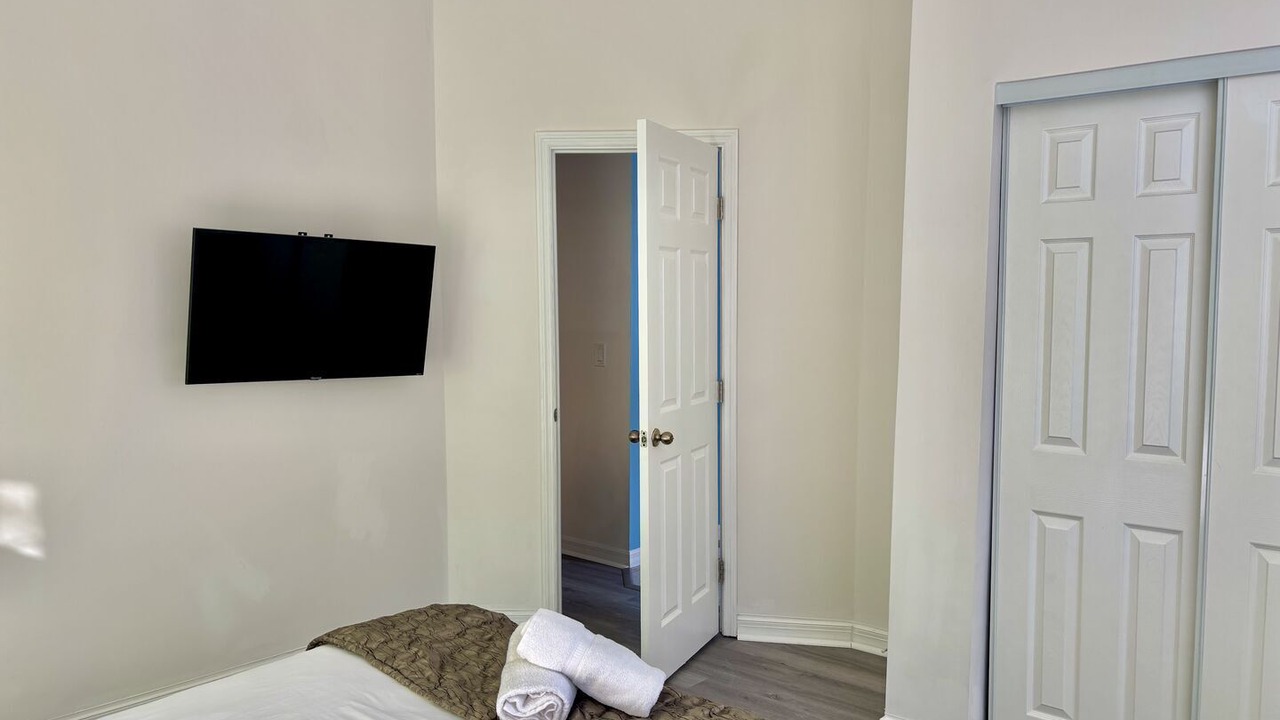 Photo of Bedroom in Watersong