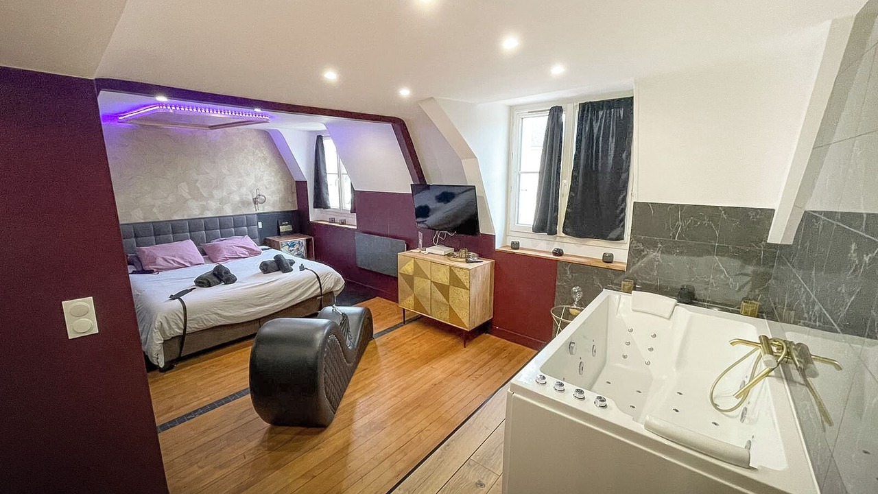 Photo of Bedroom in Saint-Jean Eudes Saint-Gilles