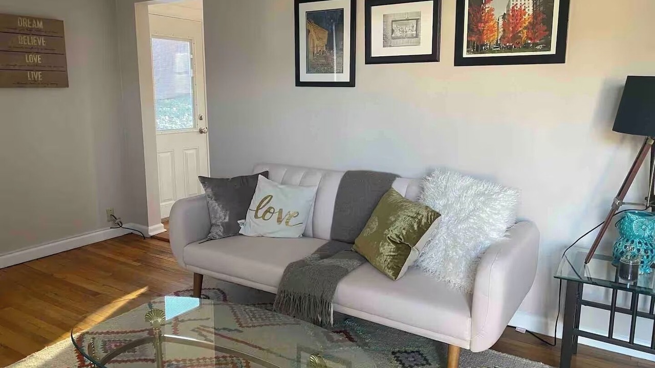 Photo of Livingroom in Alki