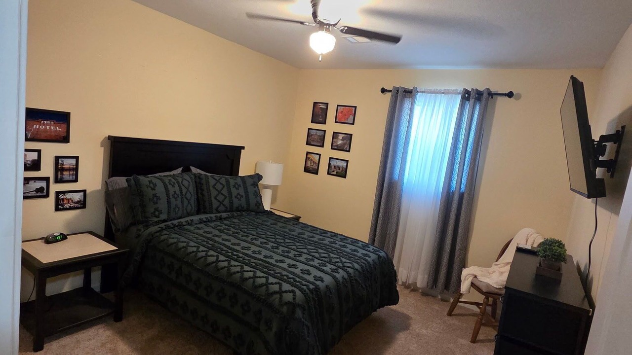 Photo of Bedroom in Pocahontas
