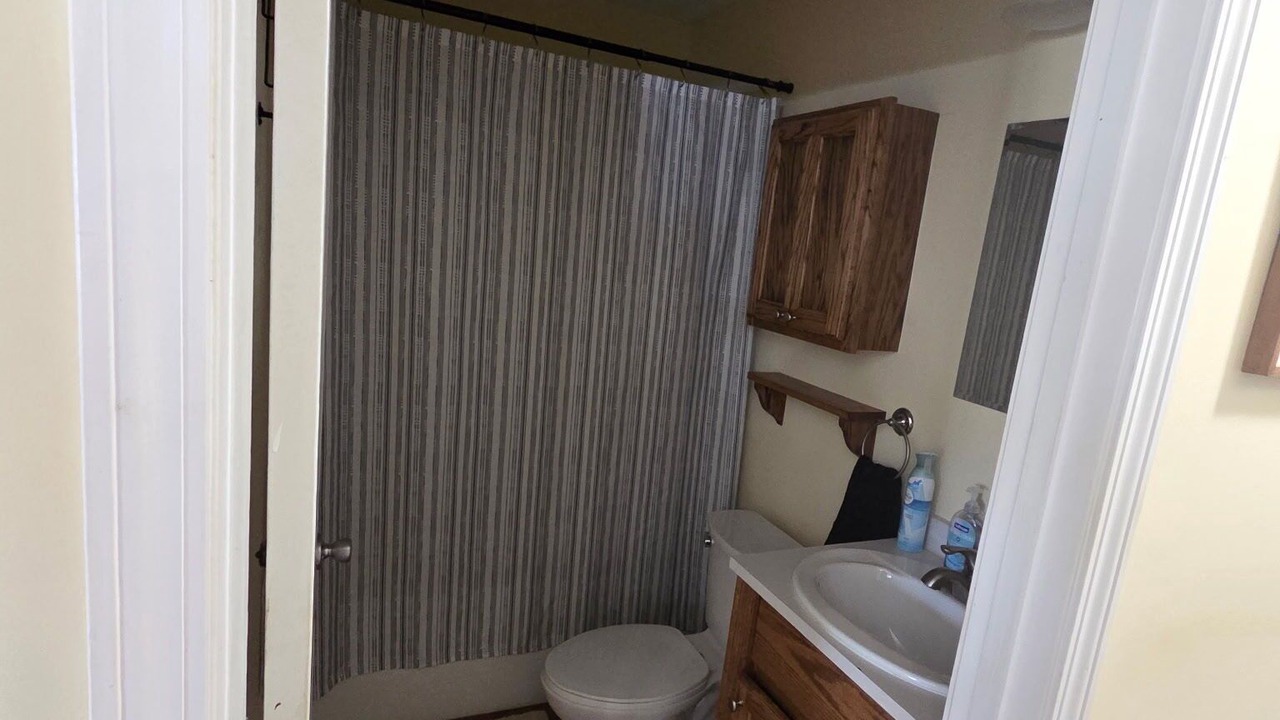 Photo of Bathroom in Pocahontas