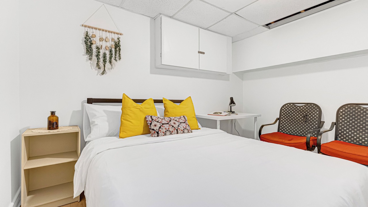 Photo of Bedroom in Pleasant View