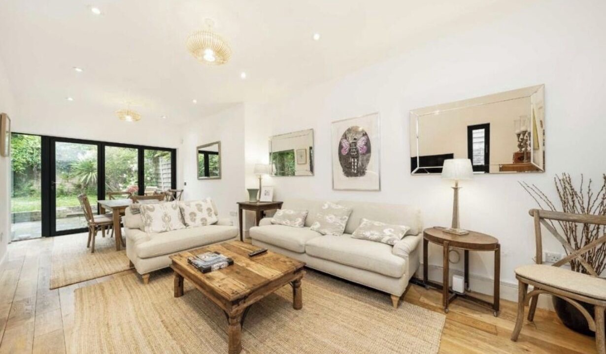 Photo of Livingroom in Kilburn
