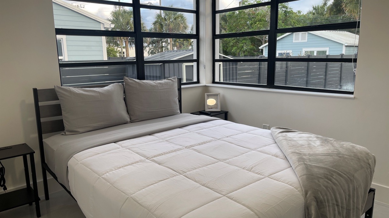 Photo of Bedroom in Flamingo Parks