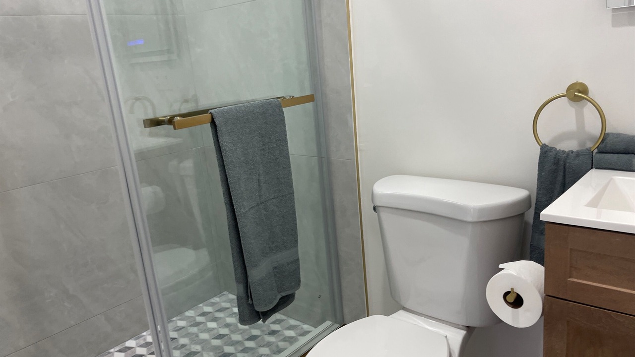 Photo of Bathroom in Flamingo Parks
