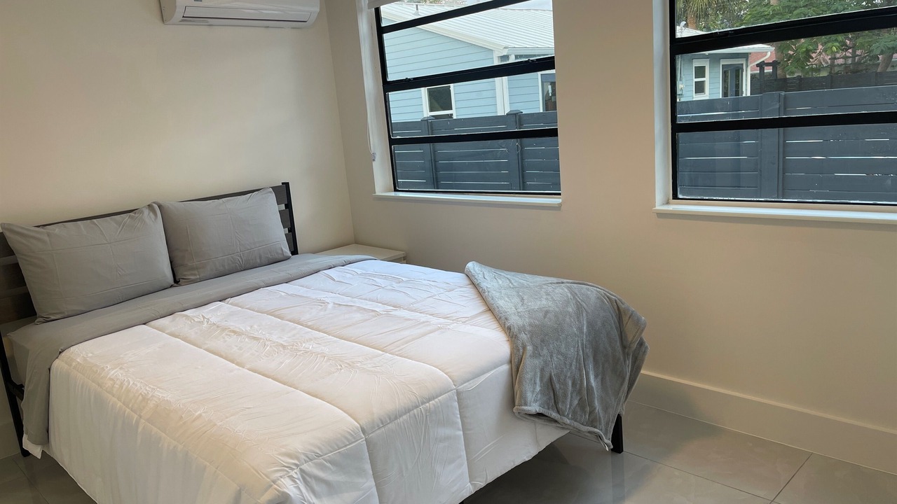 Photo of Bedroom in Flamingo Parks