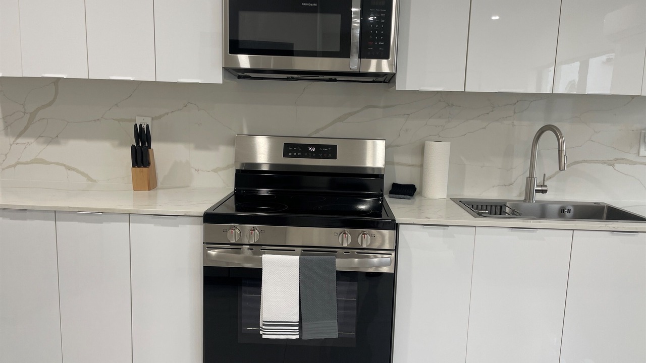 Photo of Kitchen in Flamingo Parks