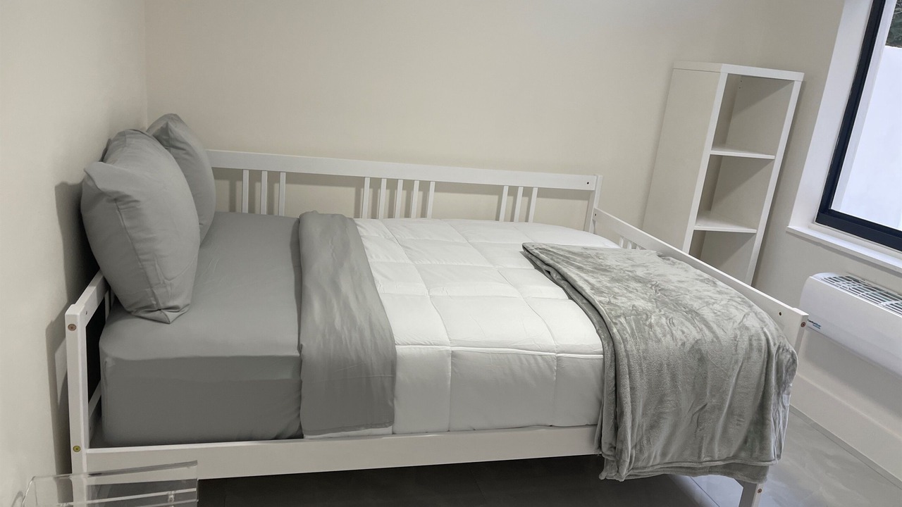 Photo of Bedroom in Flamingo Parks