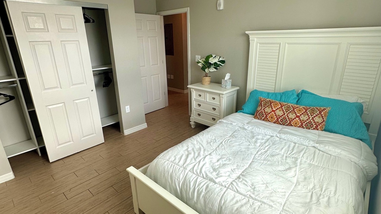 Photo of Bedroom in Arlington Park