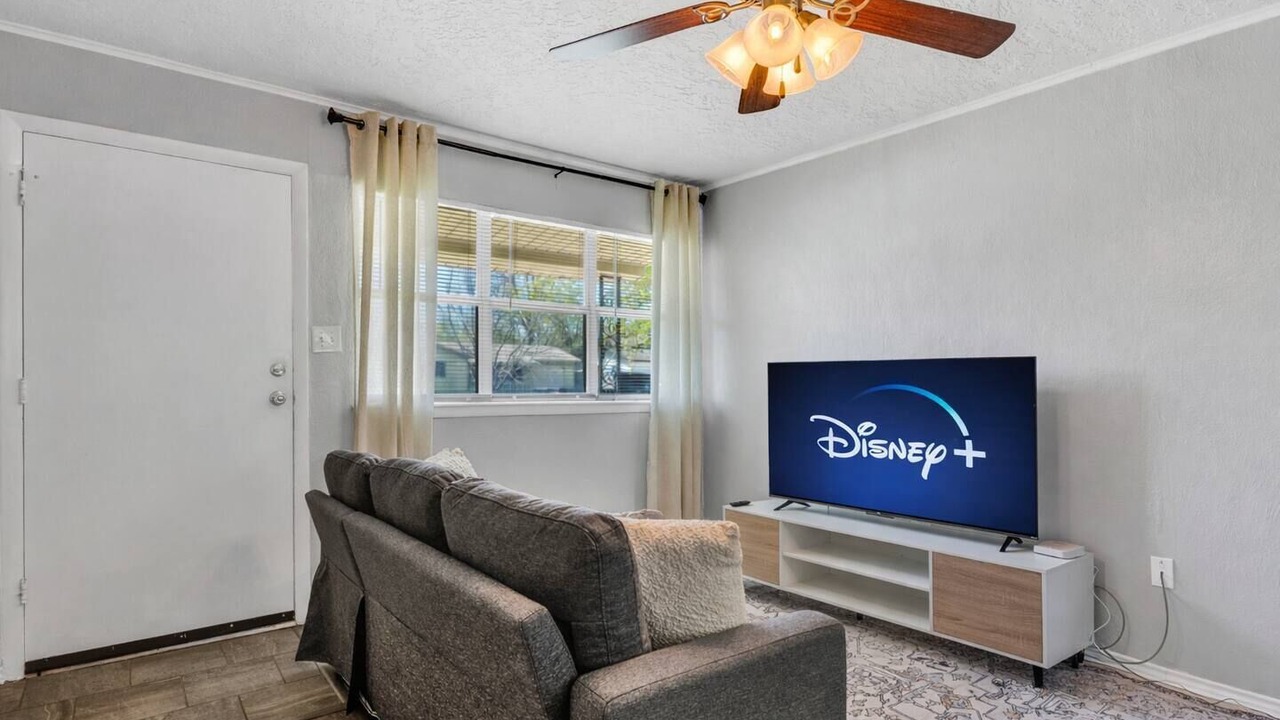 Photo of Livingroom in Lawton