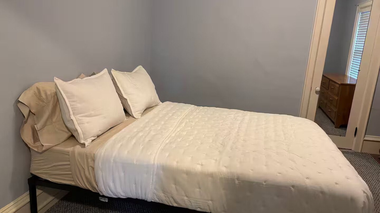 Photo of Bedroom in Old North End