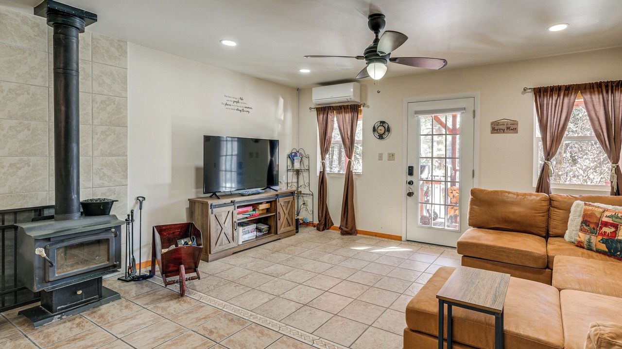 Photo of Livingroom in San Juan River Village