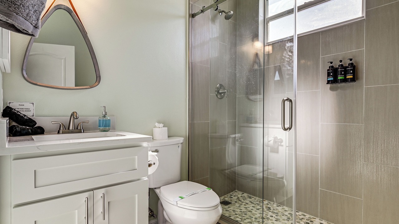 Photo of Bathroom in Land O' Lakes