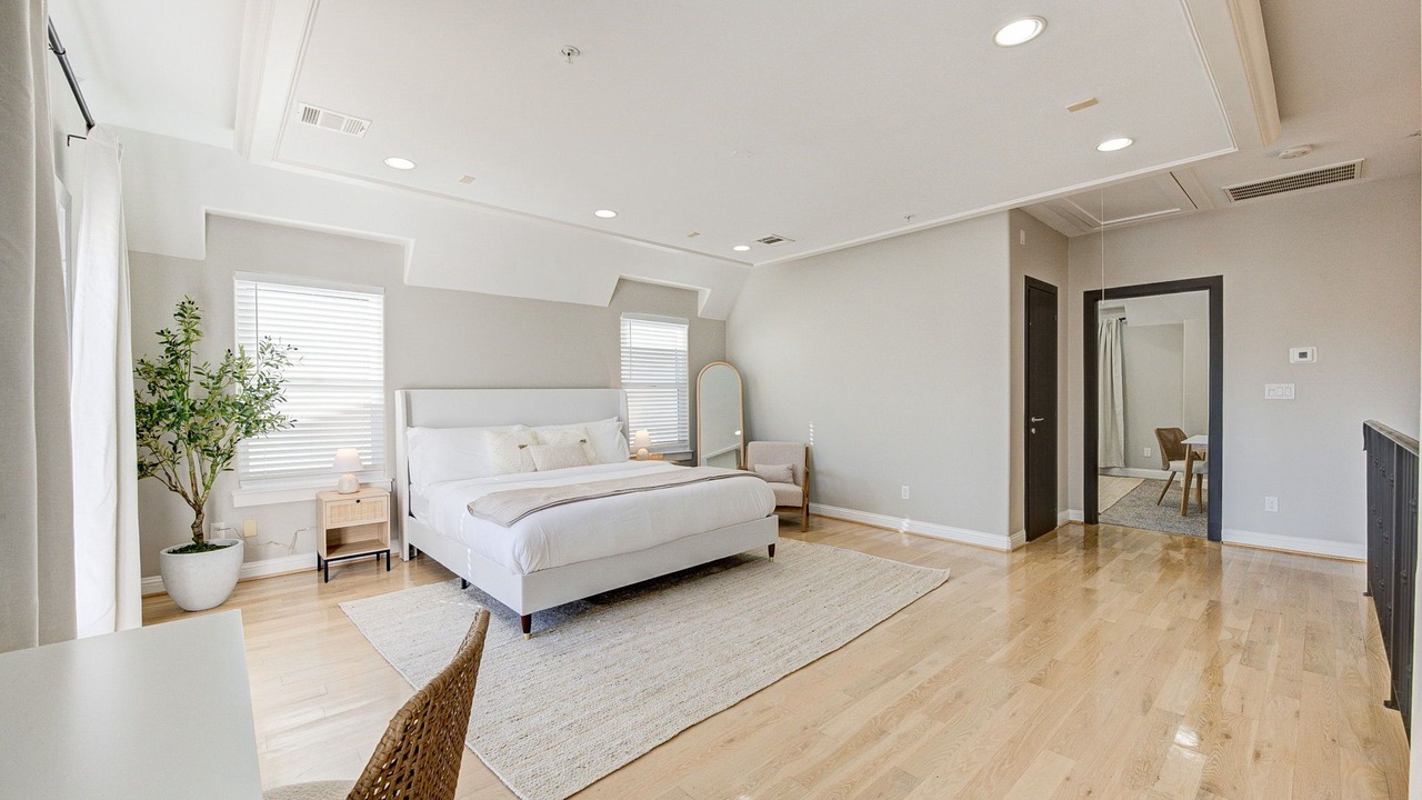 Photo of Bedroom in Greenway Plaza-Upper Kirby