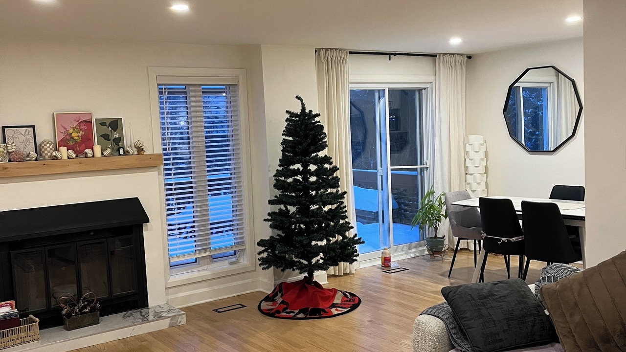 Photo of Livingroom in Ottawa Division