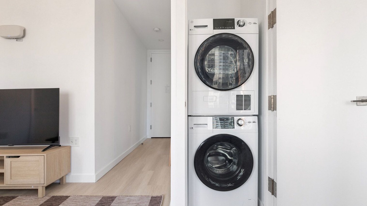 Photo of Others in Downtown Brooklyn