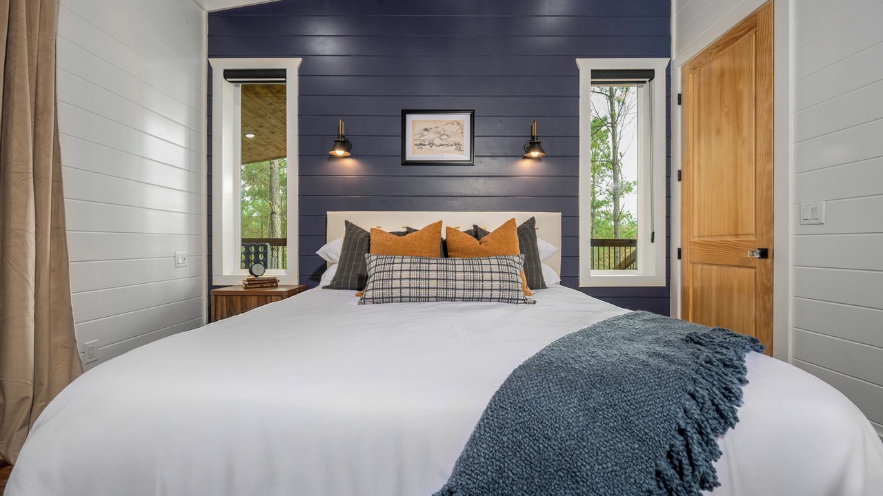 Photo of Bedroom in Hochatown