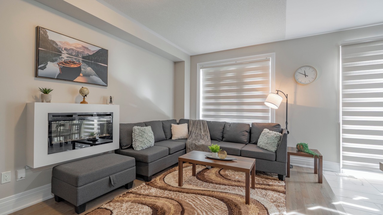 Photo of Livingroom in Caledon