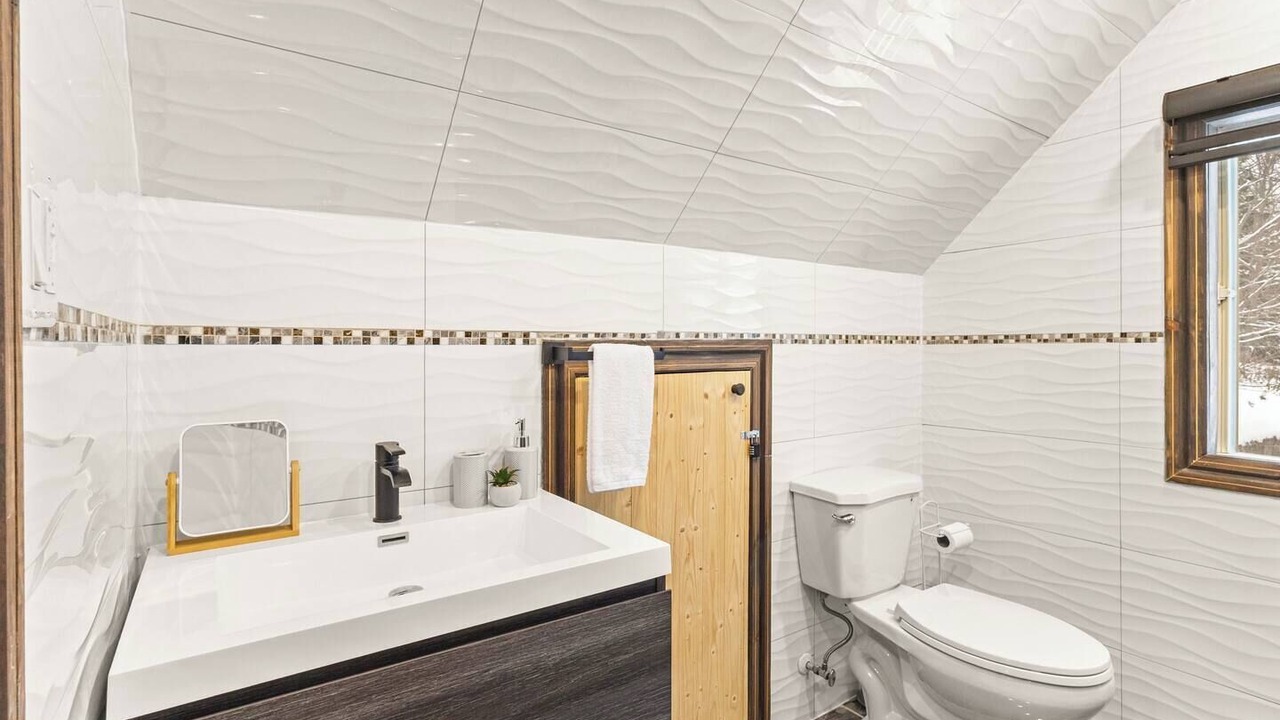 Photo of Bathroom in Sainte-Lucie-des-Laurentides