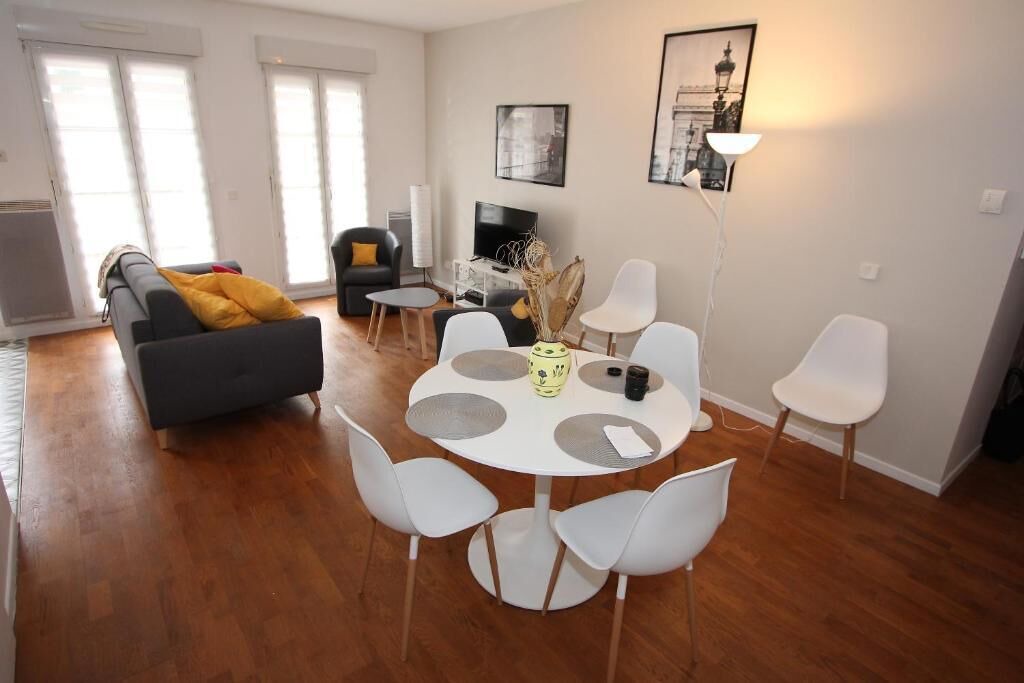 Photo of Others in Serris