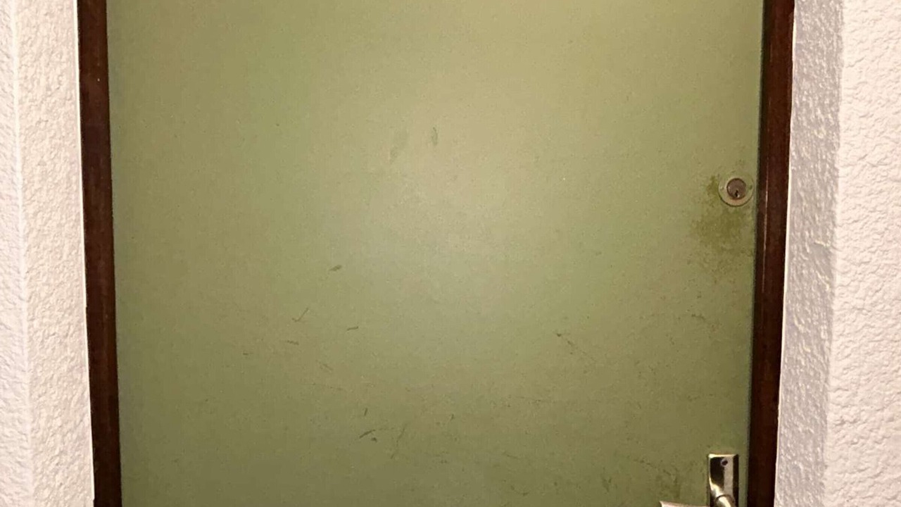 Photo of Others in Demi-Quartier