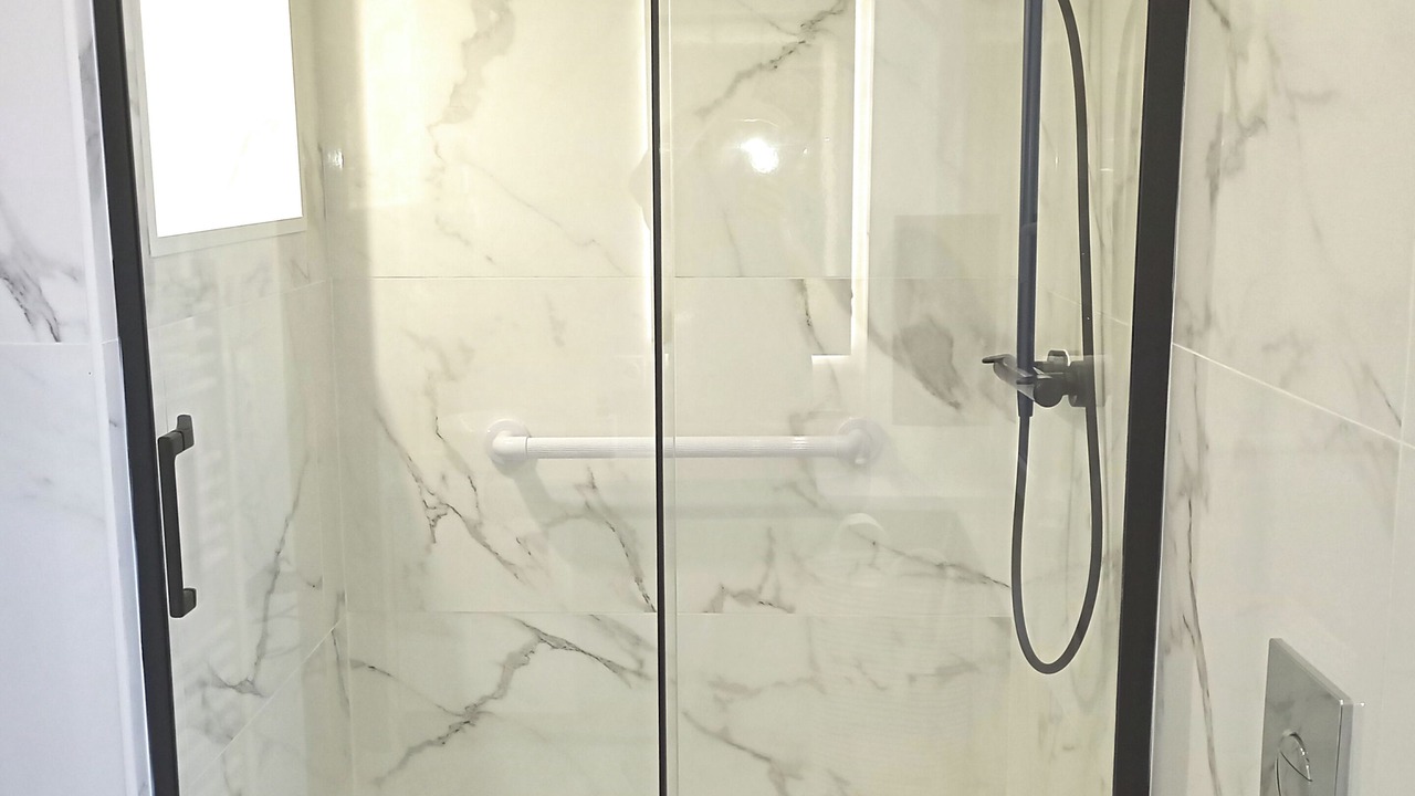 Photo of Bathroom in Lamalou-les-Bains