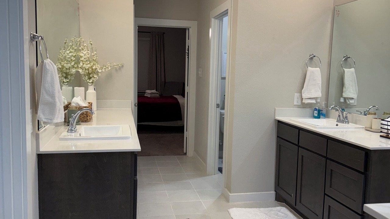 Photo of Bathroom in Red Oak