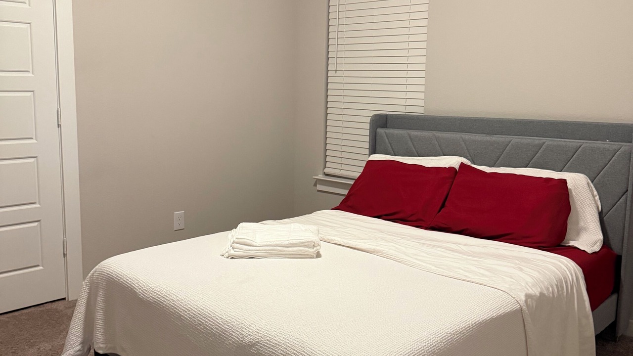 Photo of Bedroom in Red Oak