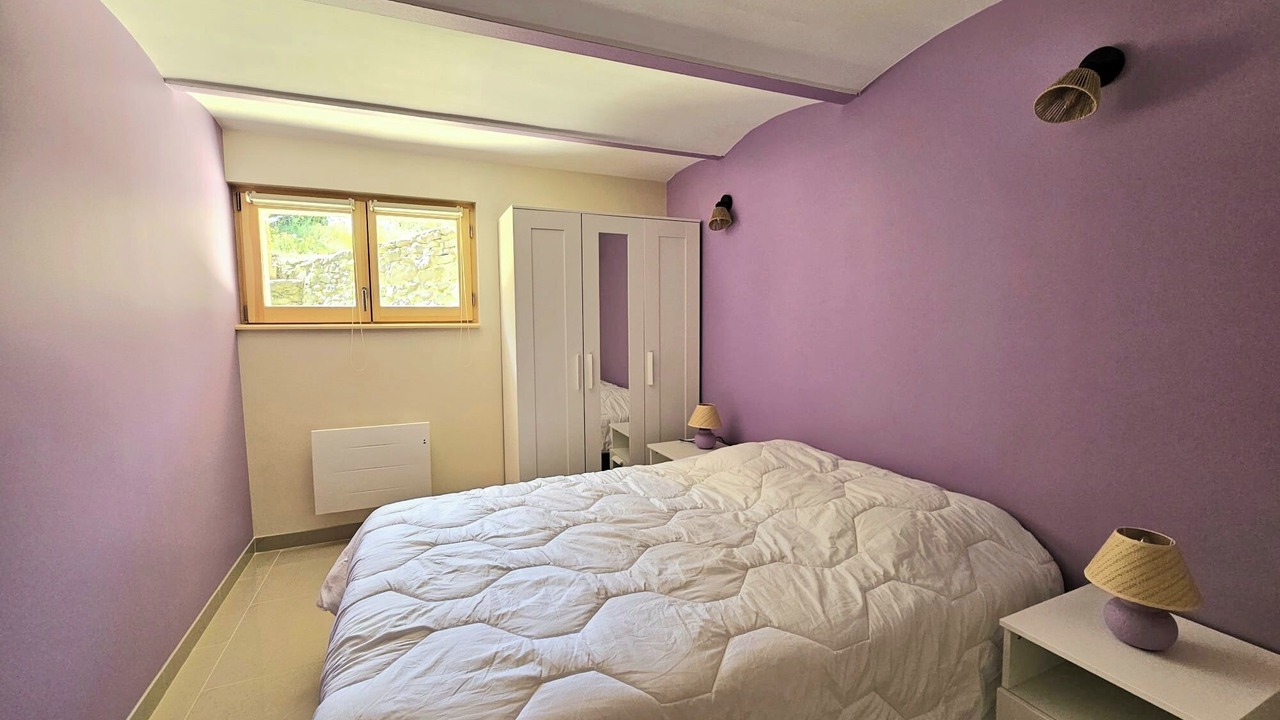 Photo of Bedroom in Saint-Vincent-de-Barres