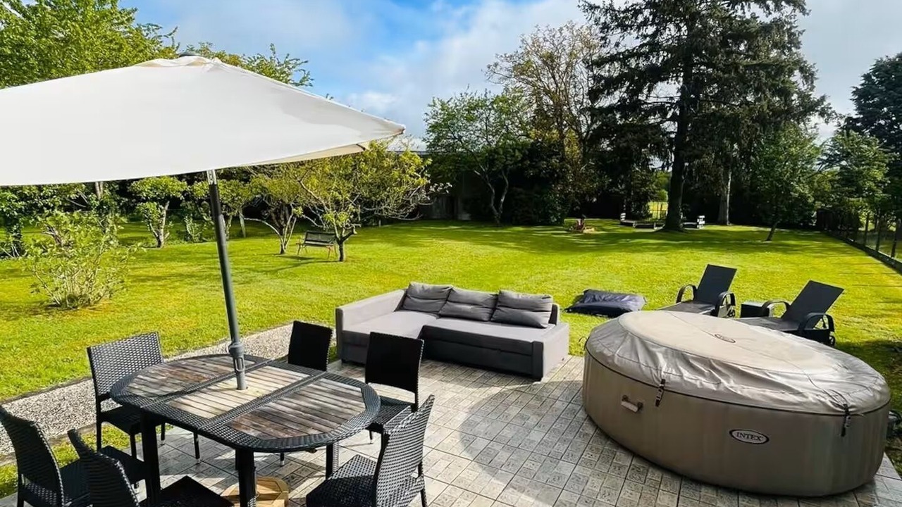 Photo of Outdoor in Droue