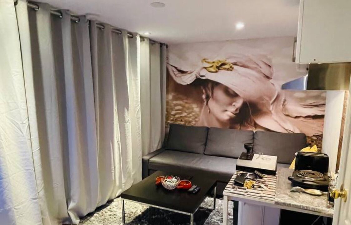 Photo of Livingroom in Richmond Hill