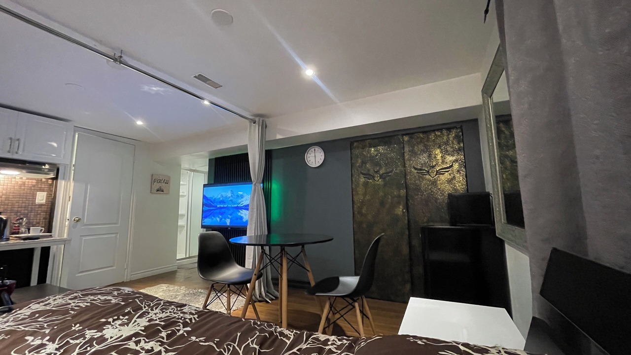 Photo of Bedroom in Richmond Hill