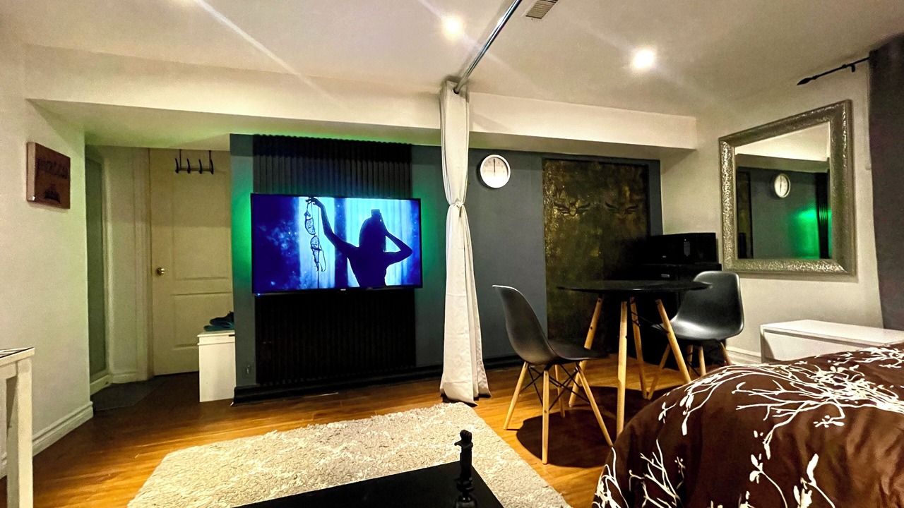 Photo of Bedroom in Richmond Hill