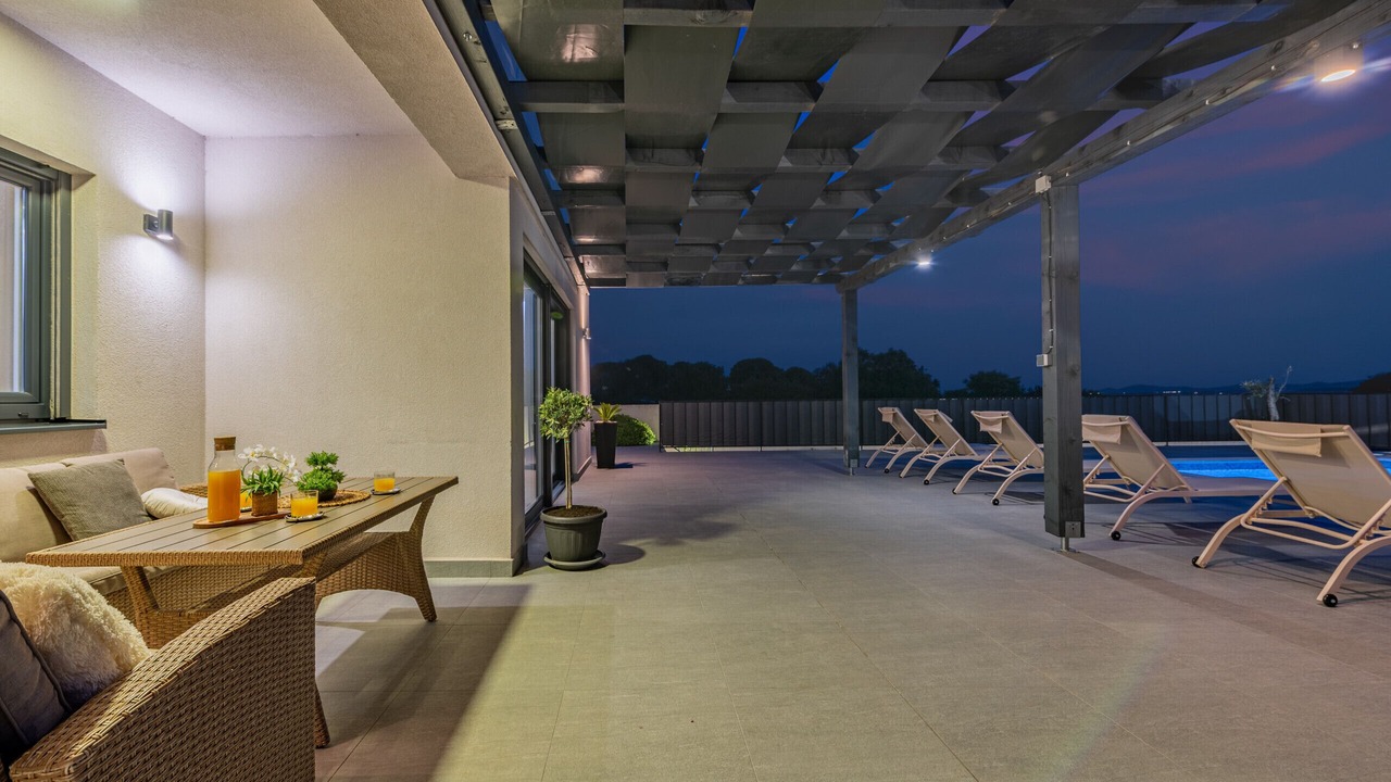 Photo of Patio Balcony in Tinj
