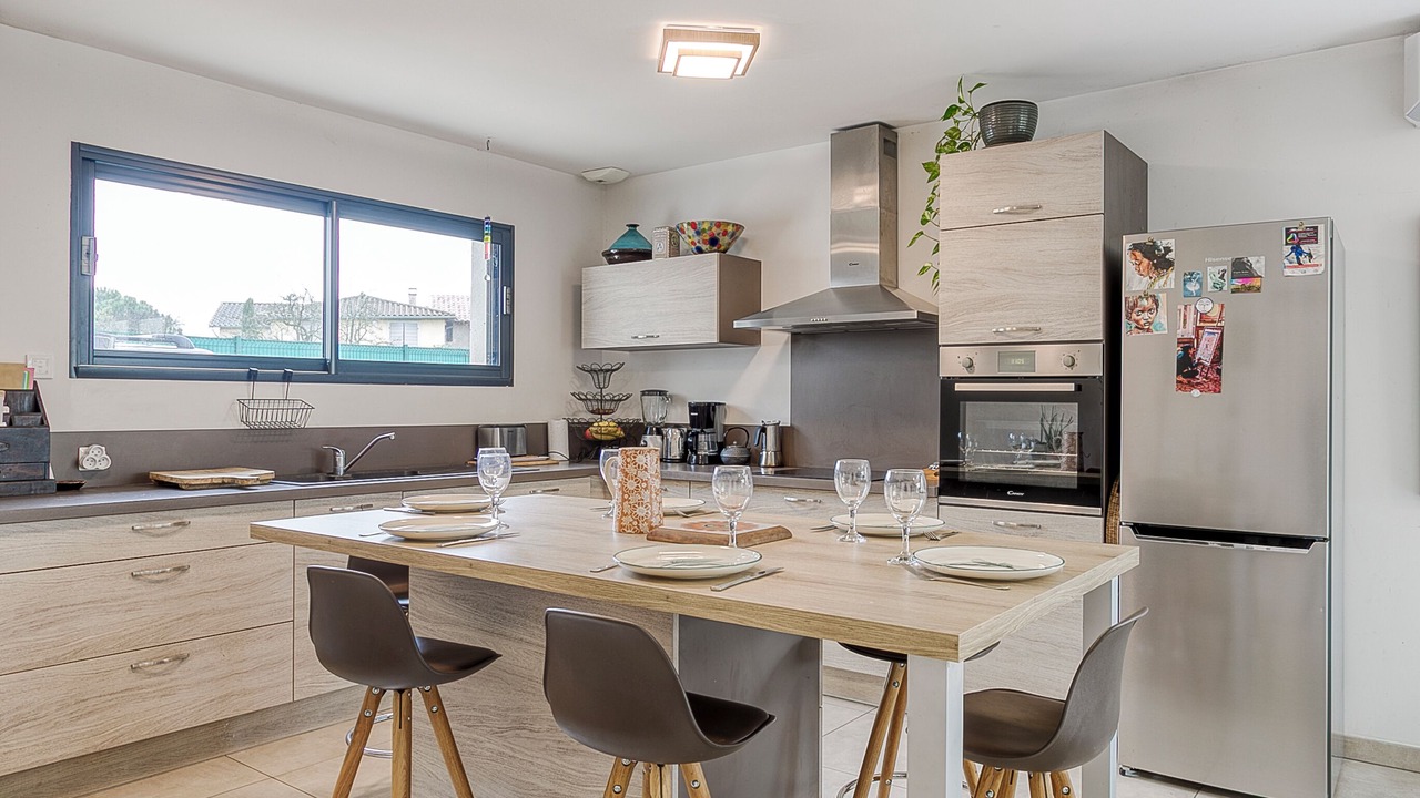 Photo of Kitchen in Saint-Didier-de-Formans