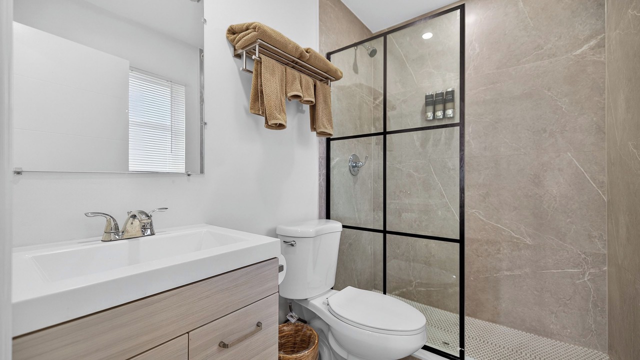 Photo of Bathroom in Coral Ridge