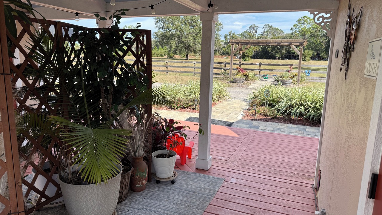 Photo of Patio Balcony in Lake Helen