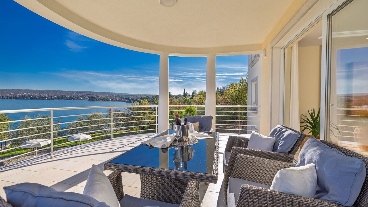 Photo of Patio Balcony in Vantacici