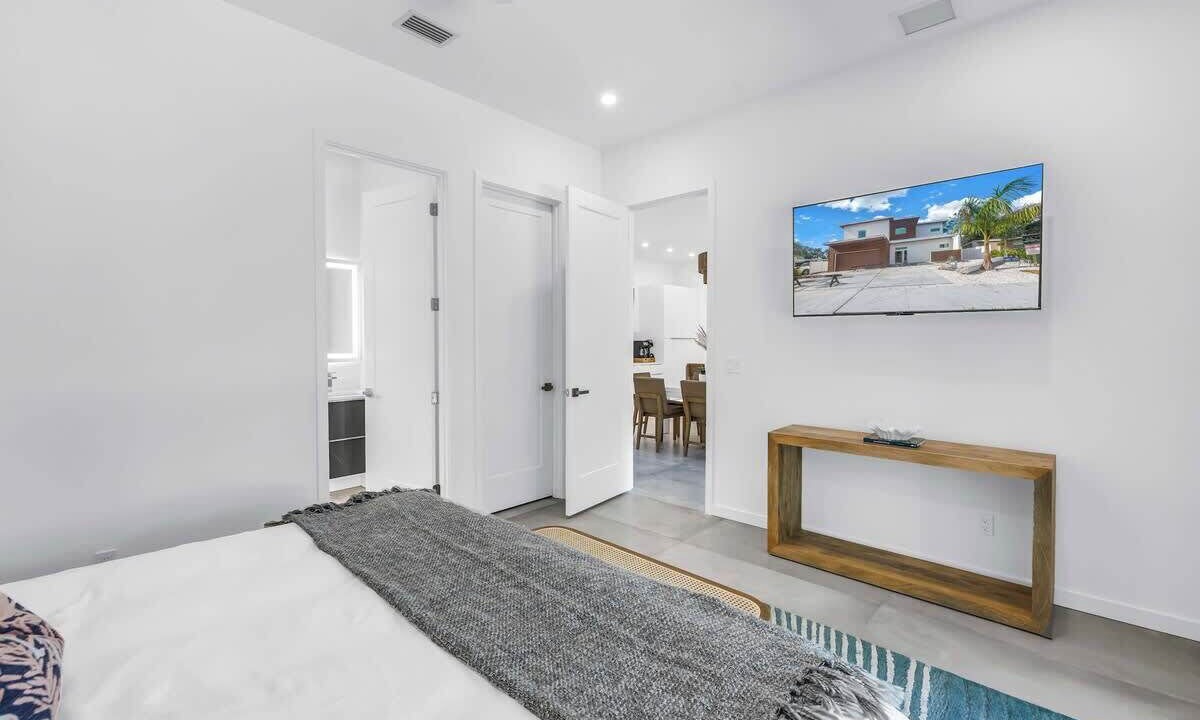 Photo of Bedroom in Arlington Park