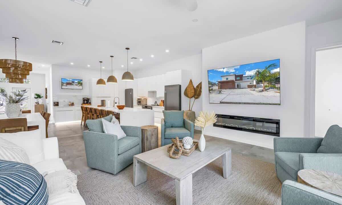 Photo of Livingroom in Arlington Park