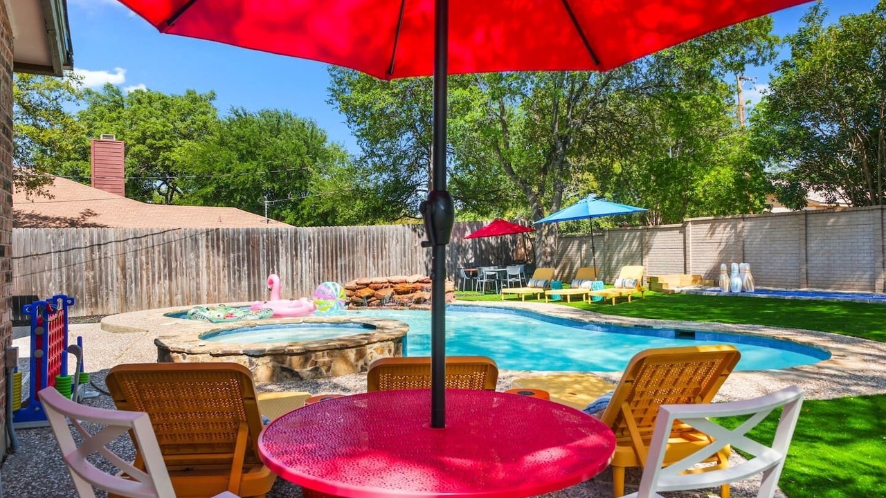 Photo of Outdoor in Vance Jackson