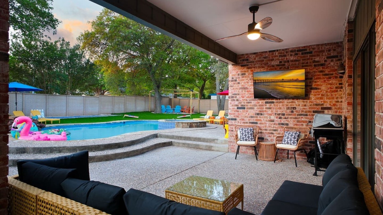 Photo of Outdoor in Vance Jackson