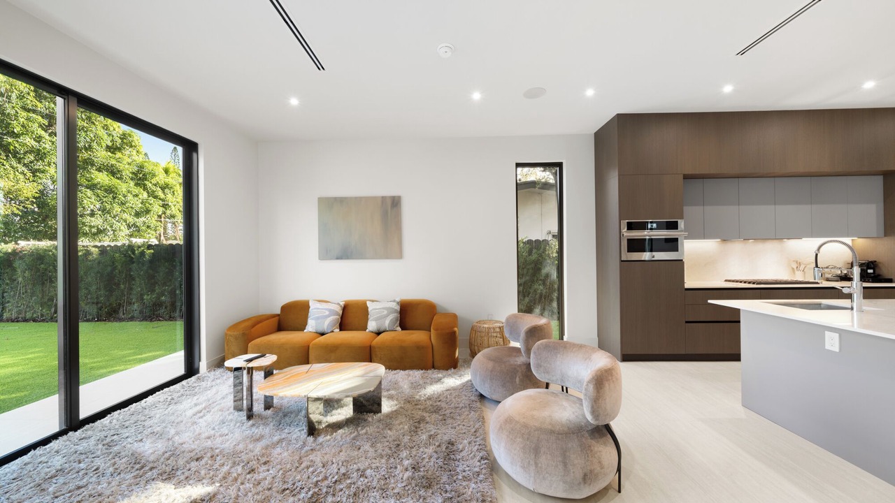 Photo of Livingroom in North Miami Beach