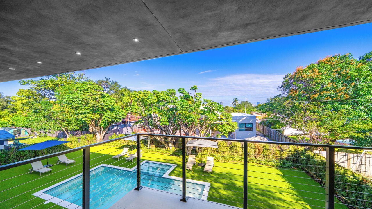 Photo of Outdoor in North Miami Beach
