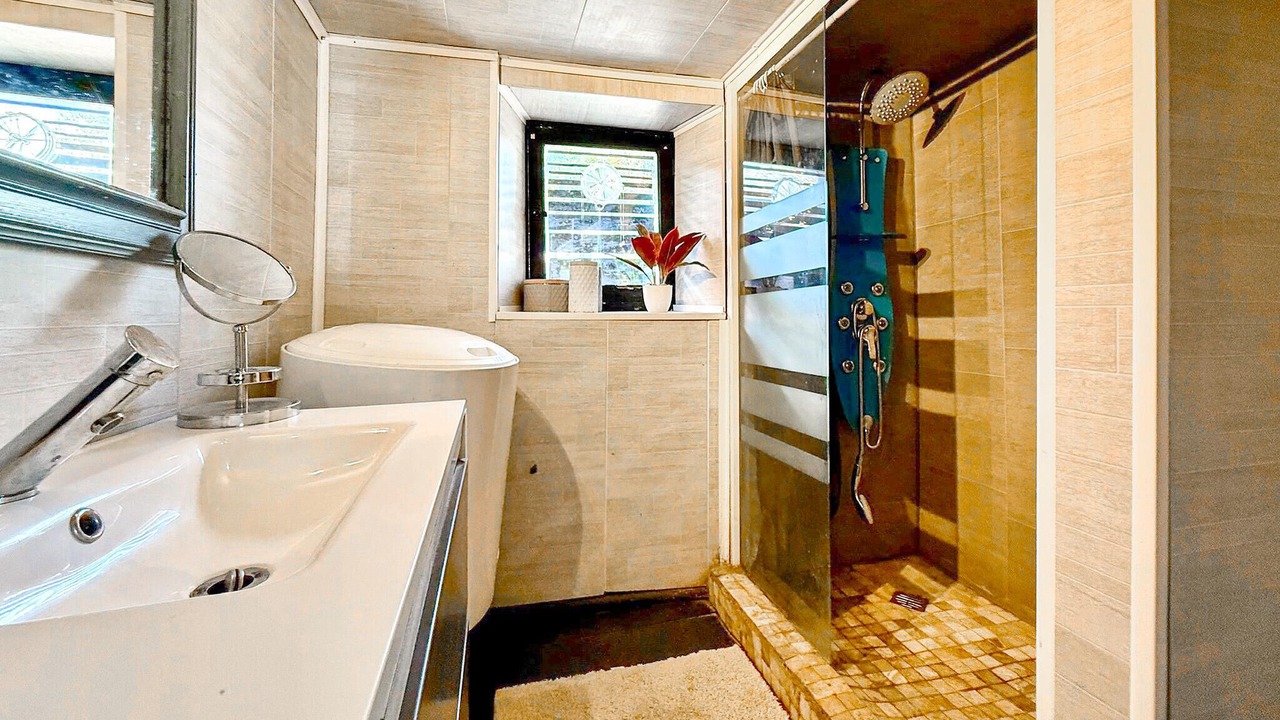 Photo of Bathroom in Champigne