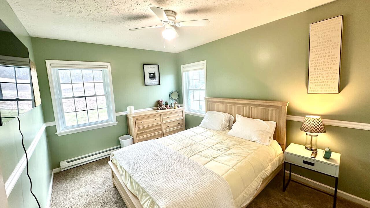 Photo of Bedroom in Livonia